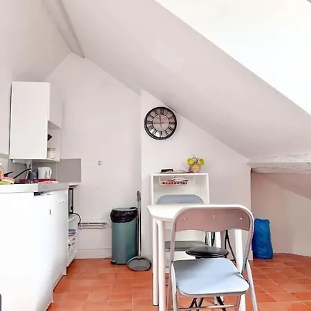 Logement Lumineux A アパート *